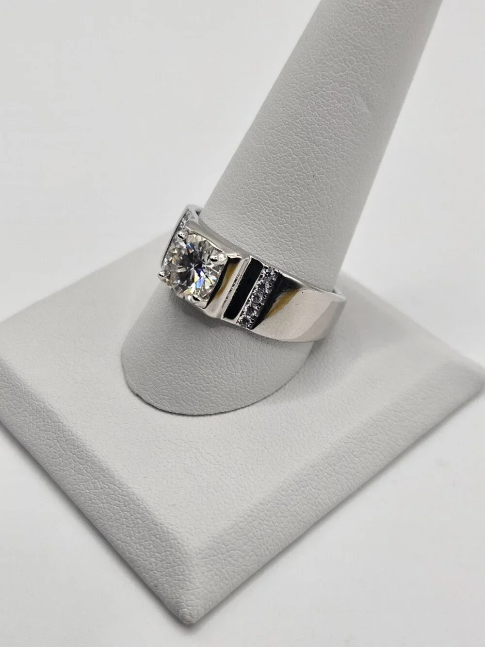 GRA Certified 1.5ct Moissanite Men’s Ring .925 Silver Sz 11